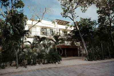 Escapada de Lujo con Alberca Privada en Aldea Zama