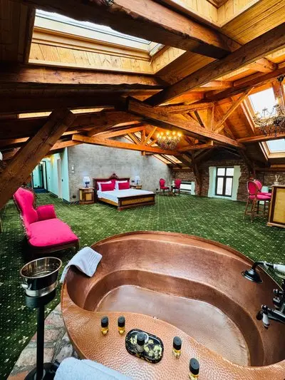 JMR Splendor - Private Sauna & Bathtub Suites