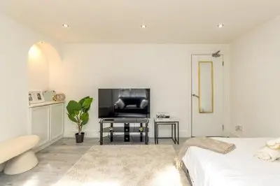 Luxury Long Stay with Free Parking