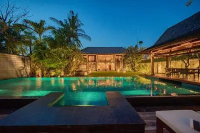 Villa Ramadewa Beachside with Authentic Charm
