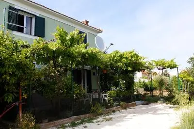 Apartments Lavel