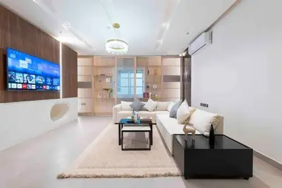 Spacious Al Wadi Home with Free Parking