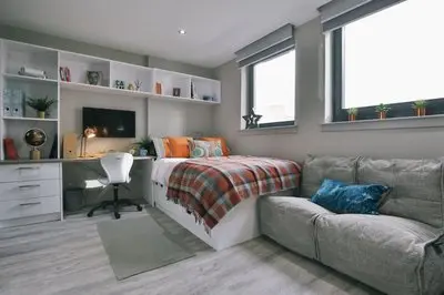 For Students Only - George Street in Glasgow - walking distance to High Street Station