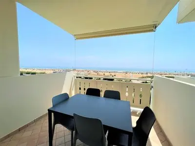 Apartment in a prime seafront location