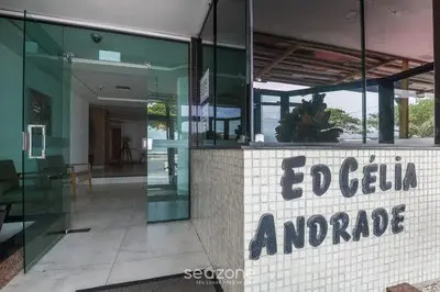 Apts. in beachfront building at Praia do Morro - ES.