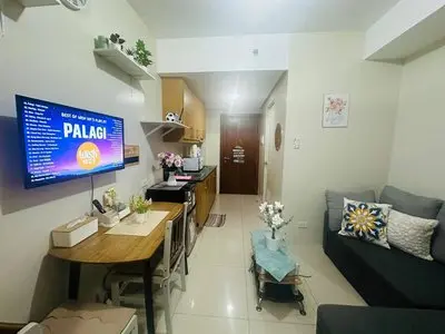 Cheerful Pasay Getaway - Entire Apartment for Rent