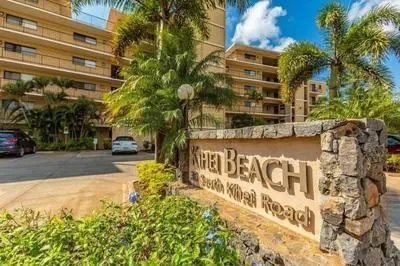 Kihei Beach, #507 1 Bedroom Condo by RedAwning