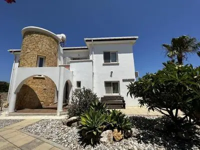 Exquisite Villa With Private Pool in Cyprus