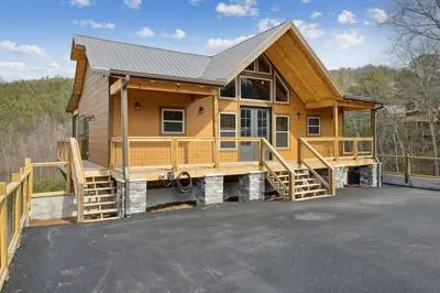 Enchanted Escape 3 Bedroom Cabin by RedAwning