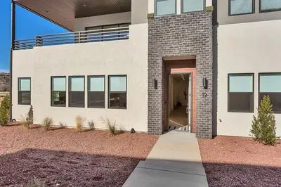 19 At Bloomington Country Club 3 Bedroom Condo by Redawning