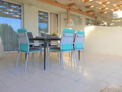 "kalamaki Plaza Apartments ''ostraco''"