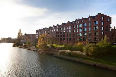 Elite Apartments Riverview Cinema OLD Town View Center