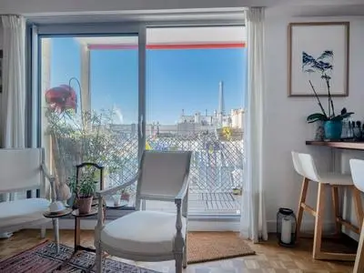 Eiffel Tower Design Residence