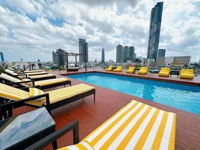 Miloft Sathorn hotel