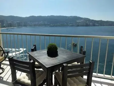 Select Suite Acapulco Twin Towers