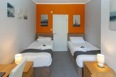 Newly Renovated Warm & Cosy 3bed House