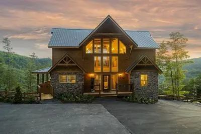 Big Bear Retreat - 4 Bedrooms, 4.5 Baths, Sleeps 12 4 Cabin by RedAwning