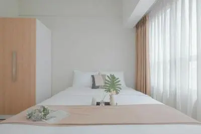 Comfortable Design Studio At Springlake Summarecon Bekasi Apartment