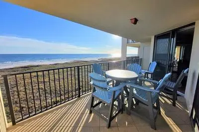 Phoenix Vii-503 3 Bedroom Condo by Redawning