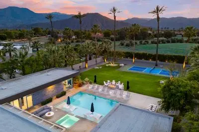 Polo Villa 2 by Avantstay Entertainer s Backyard w Pickleball Court Pool Spa 260314 6 Bedrooms