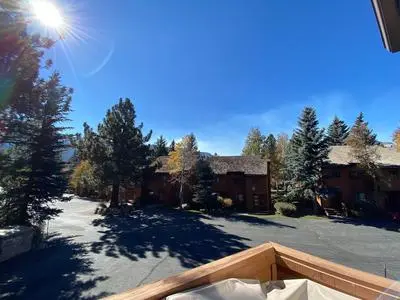 Snowflower 68 Spacious End Unit With Great Complex Amenities, Quiet Location by RedAwning