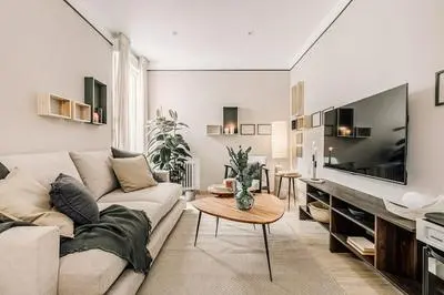Agate - 2 Bedrooms in Trafalgar