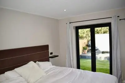 Modern 3 Bedroom House With Stunning Views