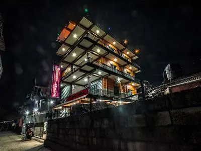 OYO 339 Hotel Omega