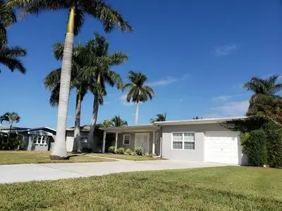 Naples - Naples Park 391