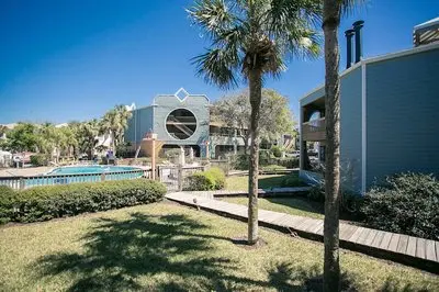 Beachside Paradise Pool & Historic Charm