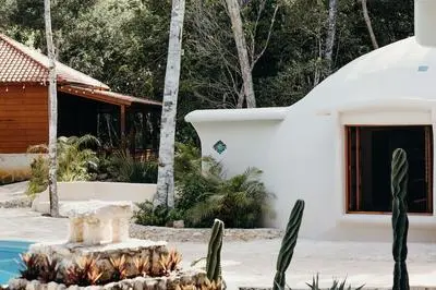 Eco Lodge by Biwa