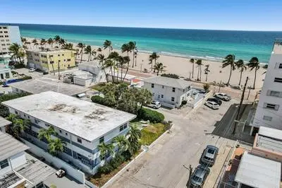 Marine Villas 4 in Hollywood