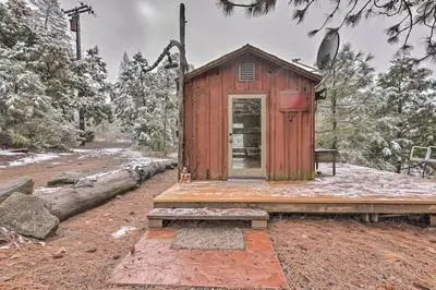 Creekside Cabin 8 Mi to Kings Canyon National Park
