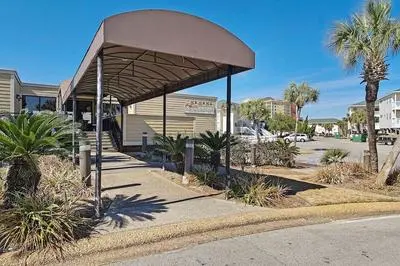 Sandpiper Cove 1125 1 Bedroom Condo by RedAwning