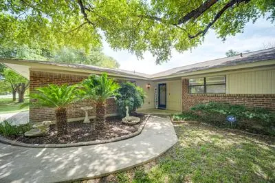 Mcqueeney Home w/ Grill ~ 10 Mi to New Braunfels