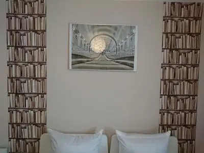 City Apartment S & W