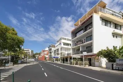 Funchal Holidays, Near the Beach - Lido View Calla