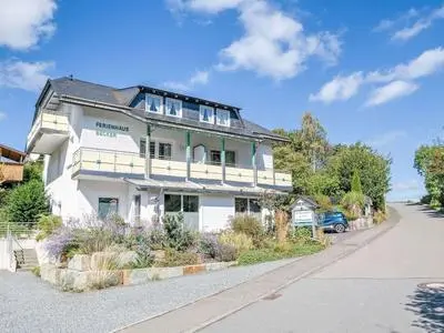 Ruhiges Apartment in Schwalefeld mit Garten