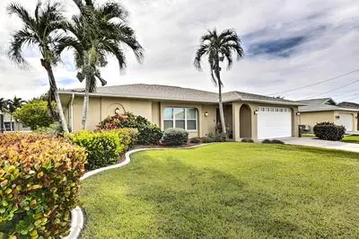 Canalfront Cape Coral Escape w/ Heated Pool!