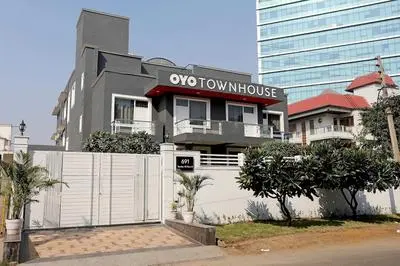OYO Townhouse 027 Sector 15 Gurgaon