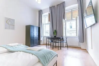 Family 2BR Stay Near Stadthalle