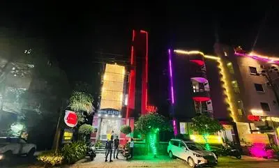 Hotel Alpine By The Golden Taj Group