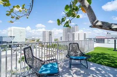 Bluebird Suites Downtown Brickell