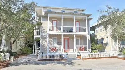 5 Br/4ba~ Heated Community Pool ~gulf Views ~ Freshly Updated ~ Tesla Charger