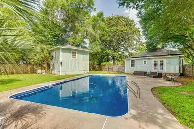 8 Mi to Pensacola Beach: Home w/ Private Pool