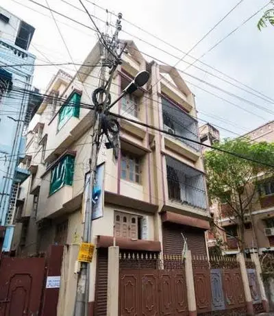 Goroomgo Amit Guest House Tagore Park Kolkata