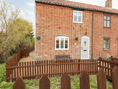 Holly Cottage