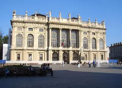 NPT Piazza Castello Accessible Senior Families 6 People