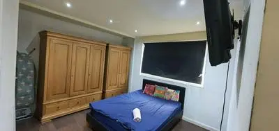 Room in Guest Room - Comfortable Double Room in Leicester