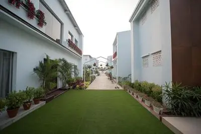 Vedas Wellness City